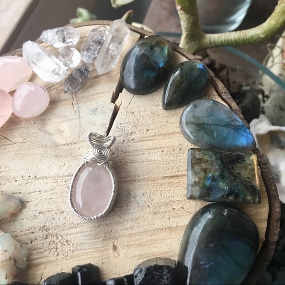 •sold• Rose Quartz Crystal Silver Necklace Handmade - Picture 7 of 9